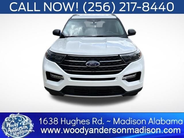 Certified Used 2022 White Metallic Ford XLT image 4