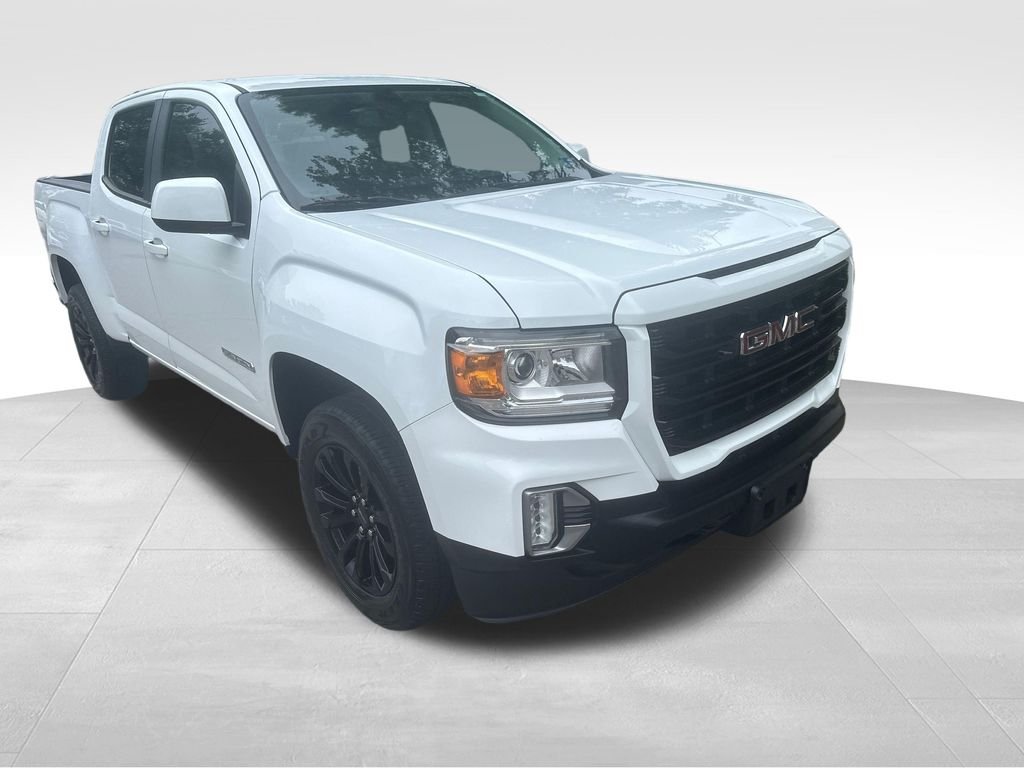 Used 2022 White GMC Elevation image 36