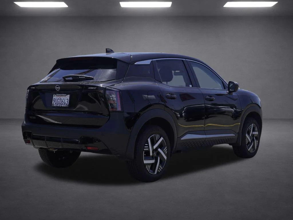 Used 2025 Black Nissan SV image 3