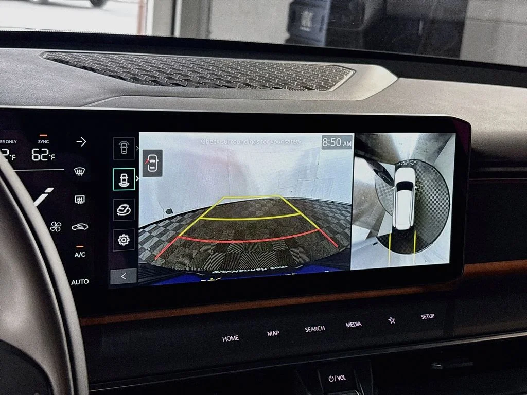 New 2026 Wolf Gray Kia Land AWD image 17