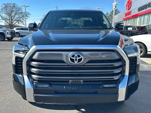 2025 Toyota Tundra Limited - Photo 8