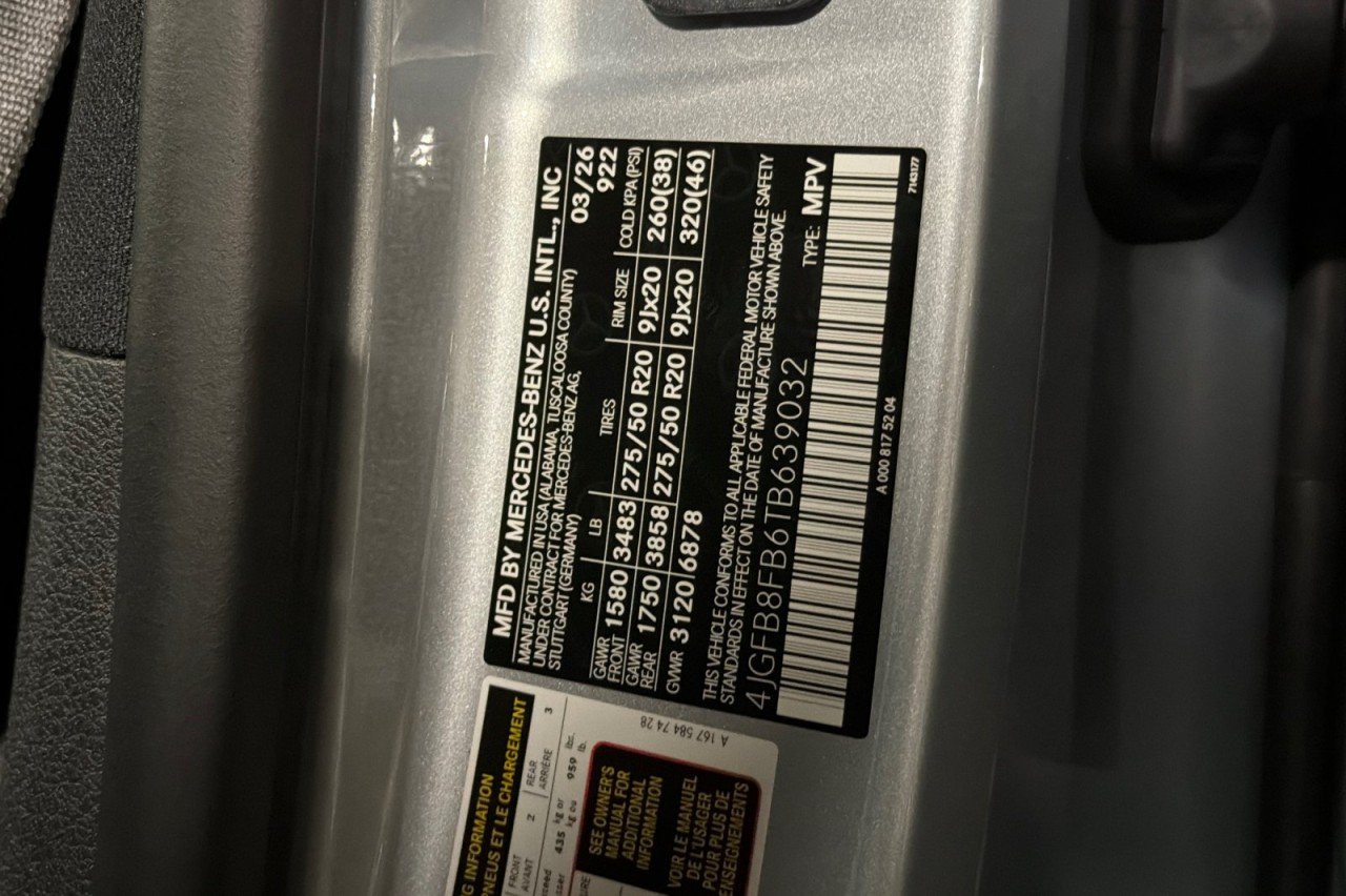 New 2026 Cirrus Silver Metallic Mercedes-Benz GLE 580 4MATIC® SUV image 28