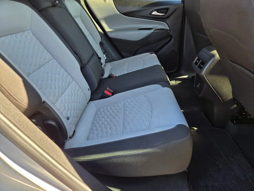 Used 2021 SILVER ICE METALLIC Chevrolet LT image 15
