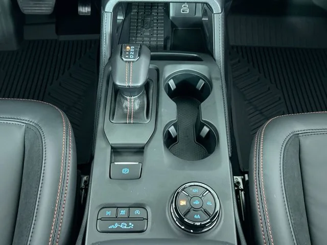 2025 Ford Ranger Raptor - Photo 15