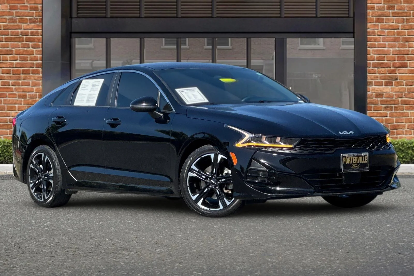 Used 2023 Ebony Black Kia GT-Line image 2