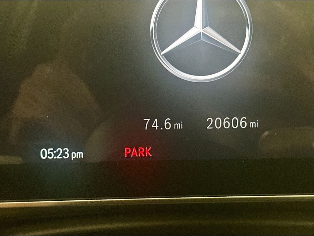 Used 2023 Gray Mercedes-Benz 450 image 13