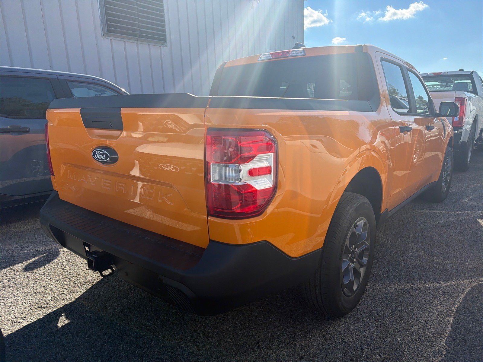 New 2026 Orange Fury Metallic Tri-Coat Ford XLT image 3