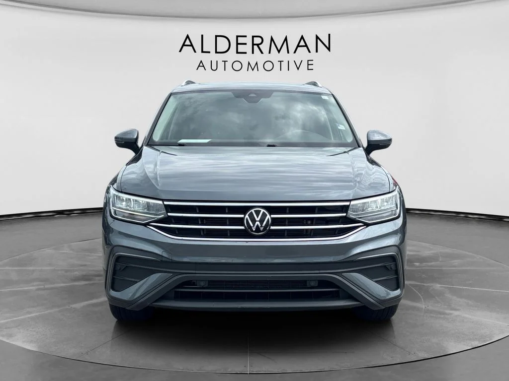 Used 2023 Gray Volkswagen 2.0T SE image 8