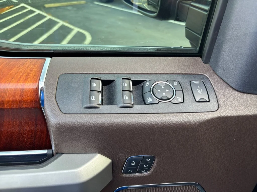 Used 2022 Black Ford King Ranch image 31