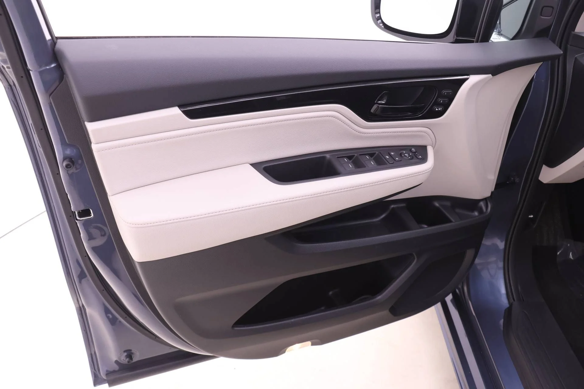 2026 Honda Odyssey Elite - Photo 9