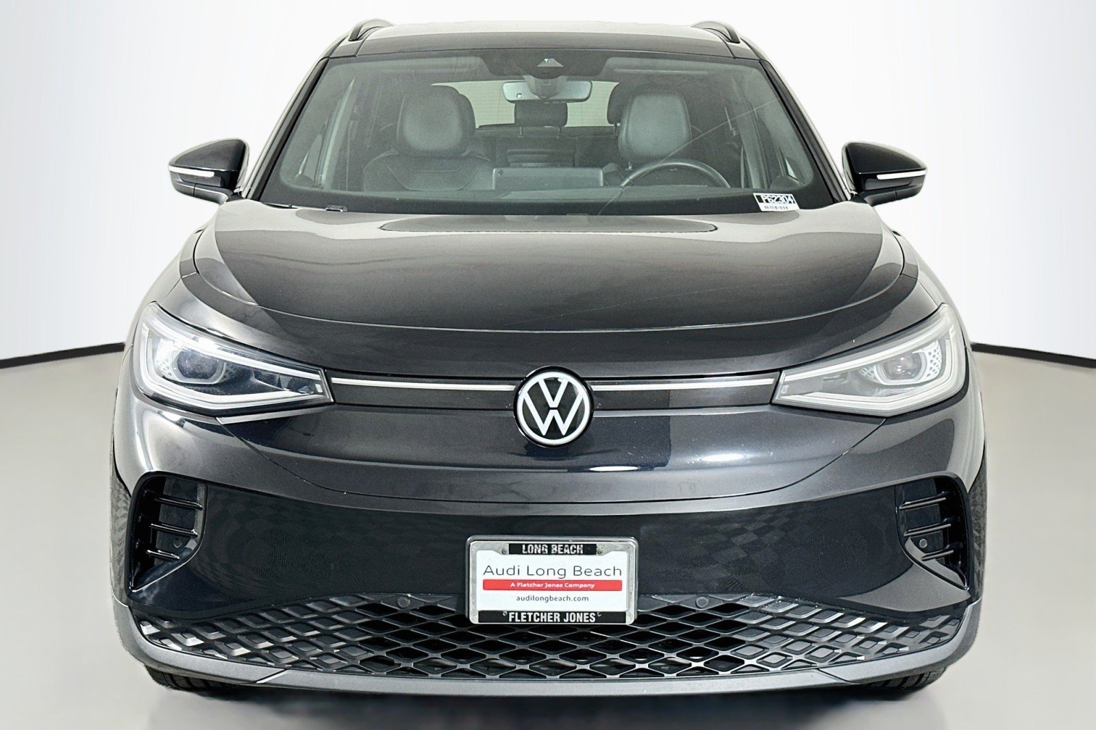Used 2023 Deep Black Pearl Volkswagen Pro image 2