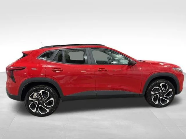 2026 Chevrolet Trax RS - Photo 8