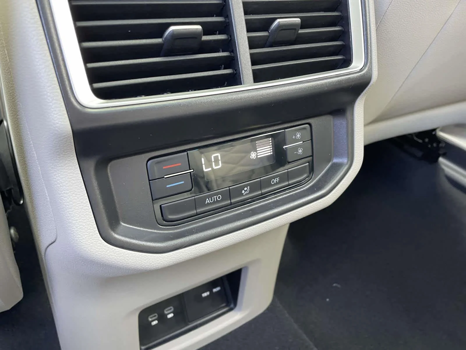 New 2026 Pure Gray Volkswagen 2.0T SE w/Technology image 22