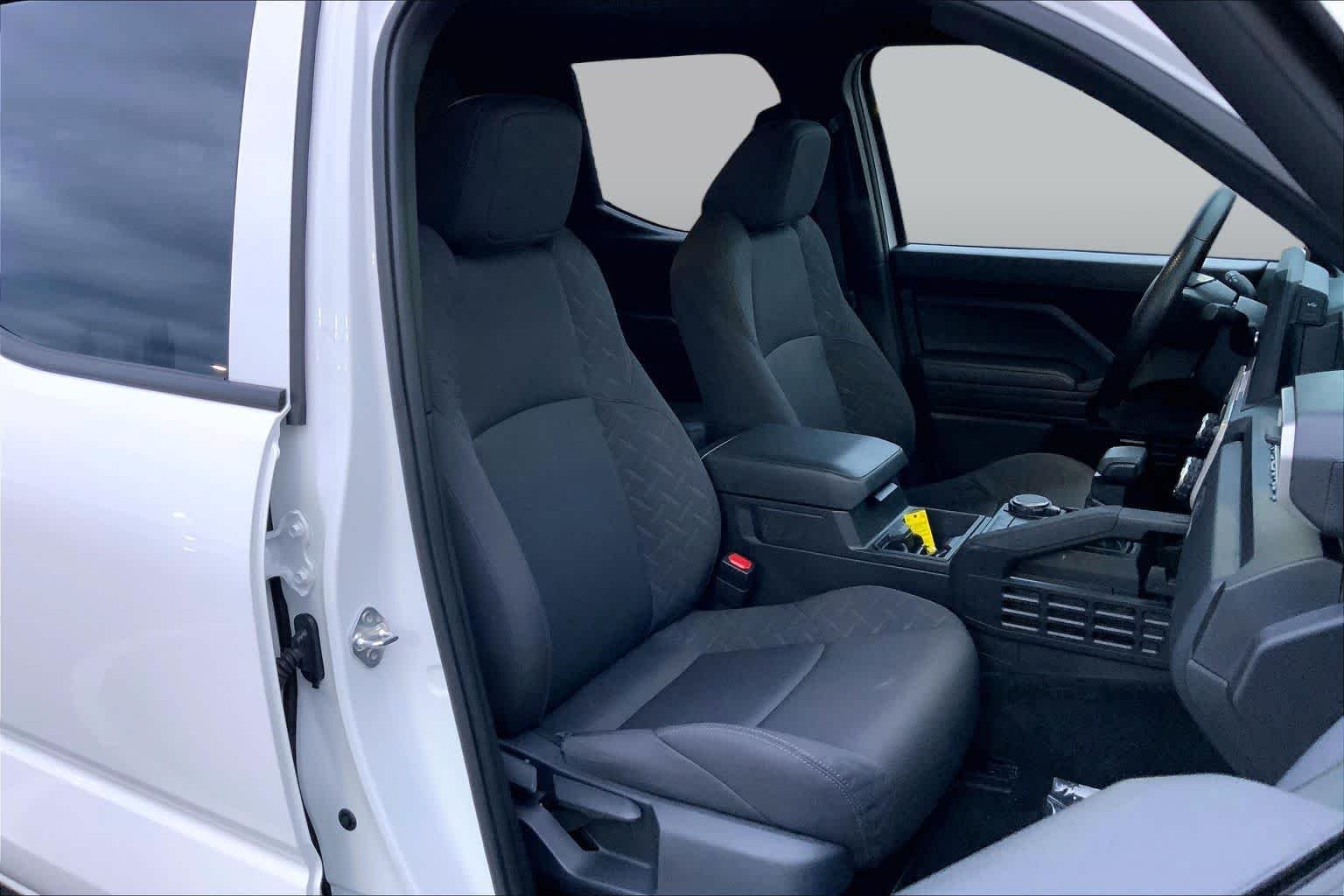 Used 2025 Ice Cap Toyota SR image 9