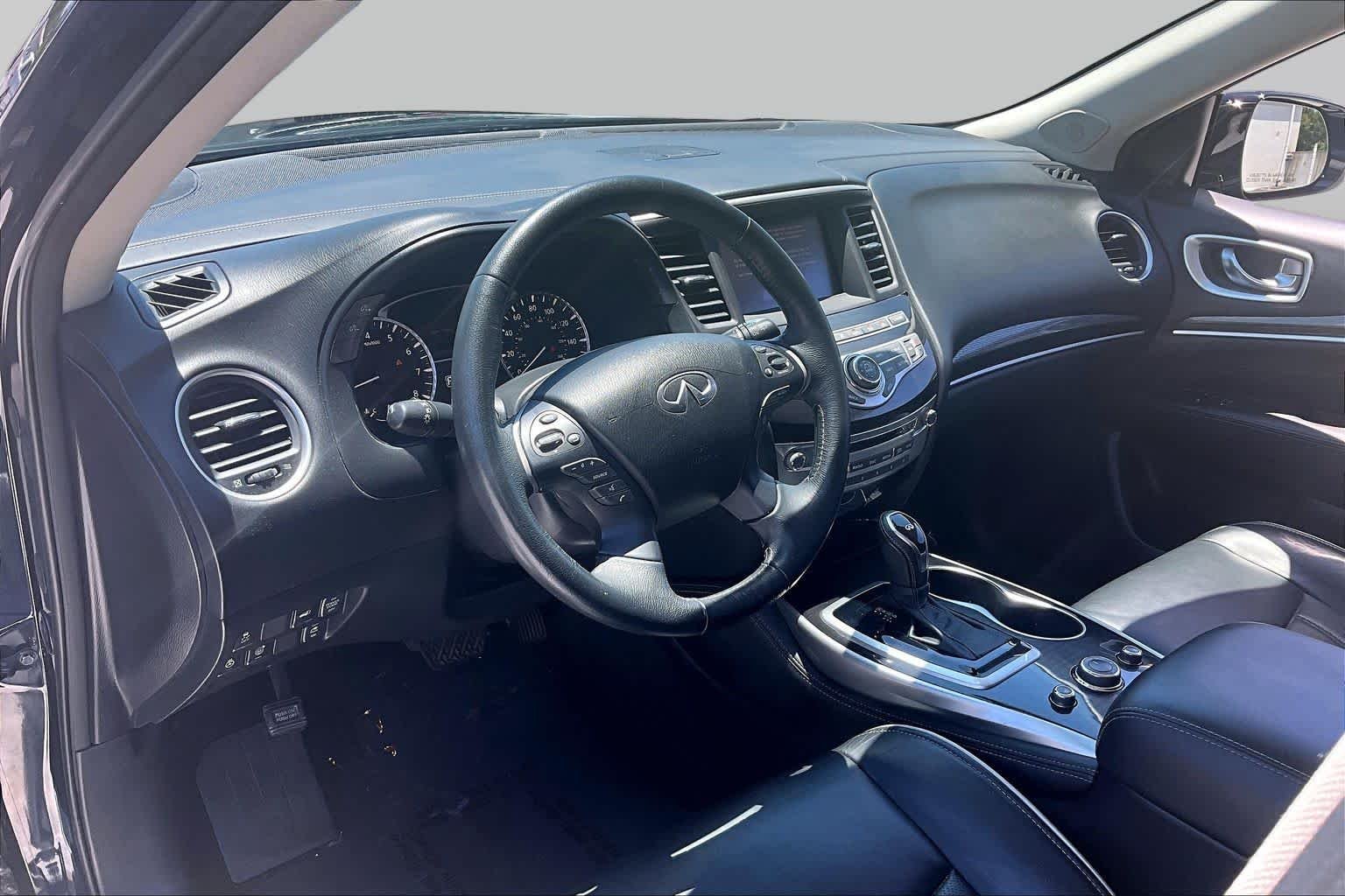 Used 2017 Hermosa Blue INFINITI  image 17