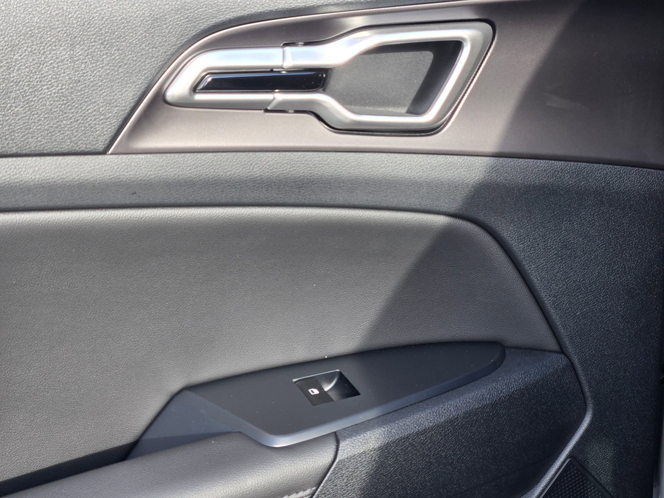 New 2026 Wolf Gray Kia EX image 34