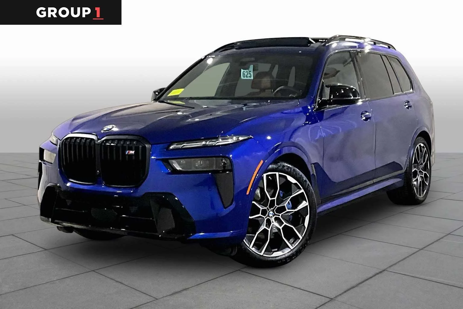 2025 BMW X7 M60i's photo