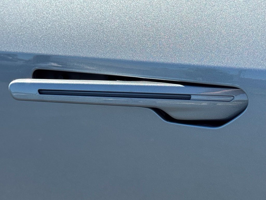 2027 Cadillac LYRIQ Sport - Photo 14