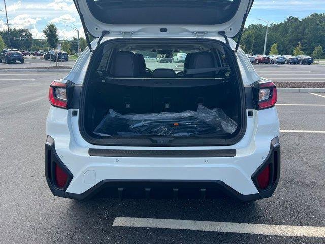 New 2026 CRYSTAL WHITE PEARL Subaru Limited image 28