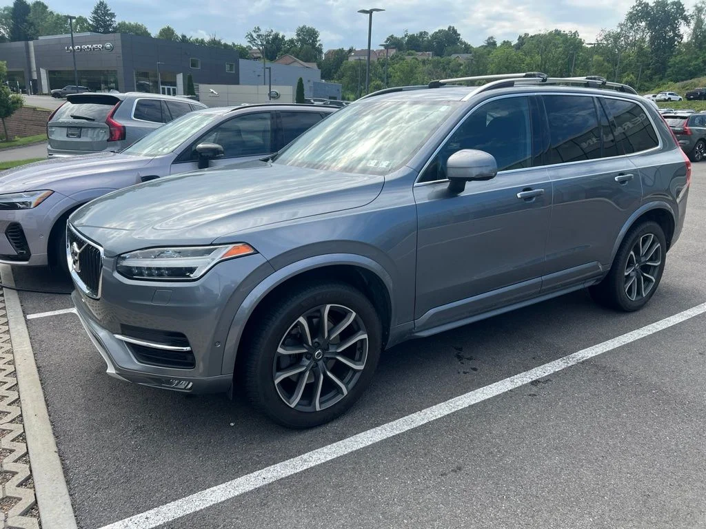 Used 2017 Gray Metallic Volvo T6 Momentum image 5