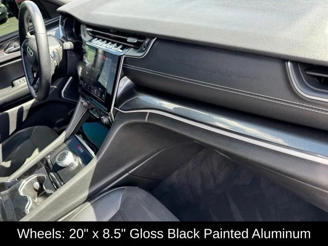 Used 2021 White Jeep Altitude image 26