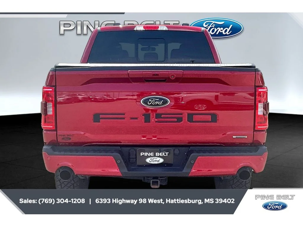 Used 2022 Rapid Red Metallic Tinted Clearcoat Ford XLT image 4