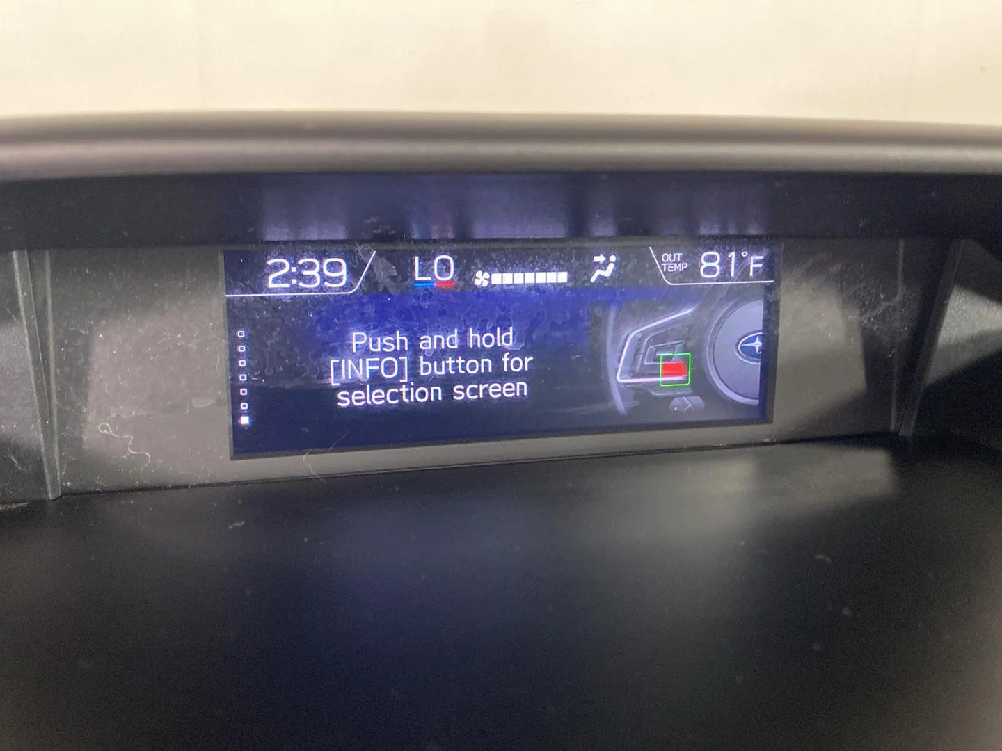 Used 2022 Horizon Blue Pearl Subaru Premium image 19
