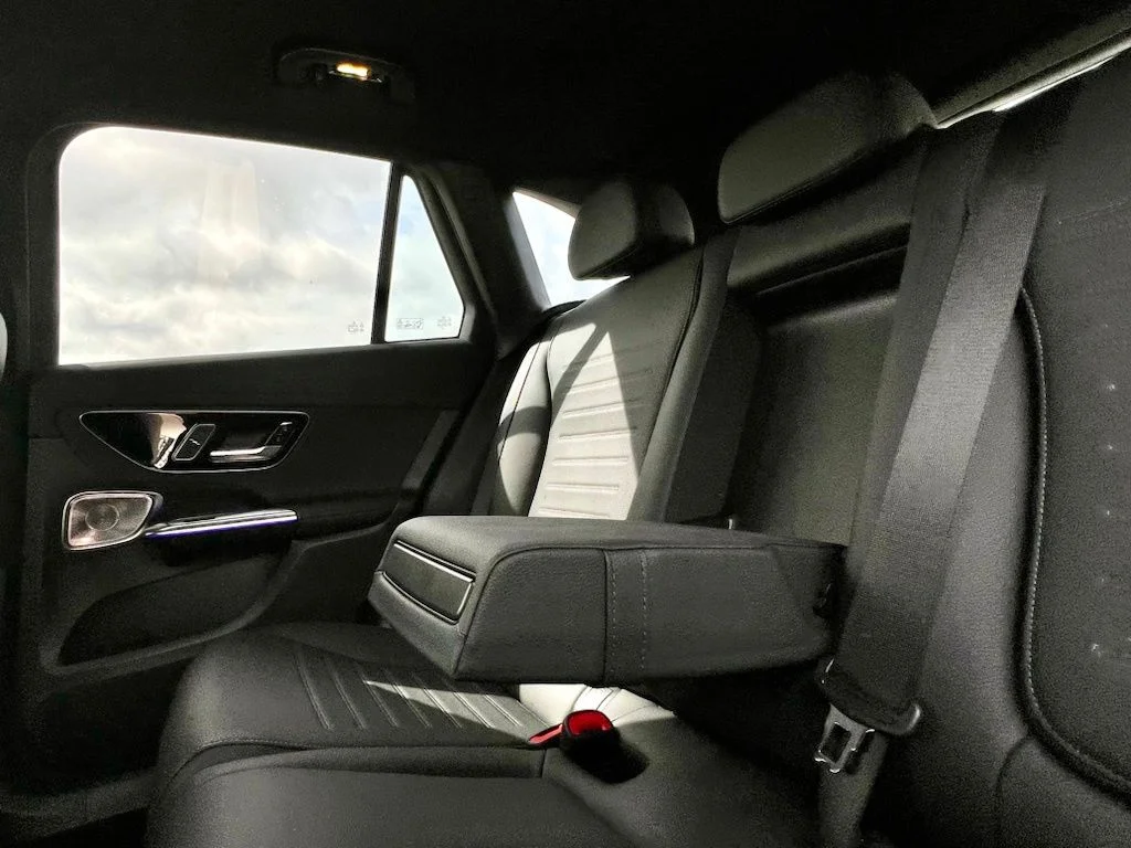 Certified Used 2026  Mercedes-Benz GLC 300 image 14