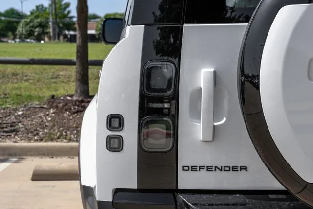New 2026 White Land Rover S image 59