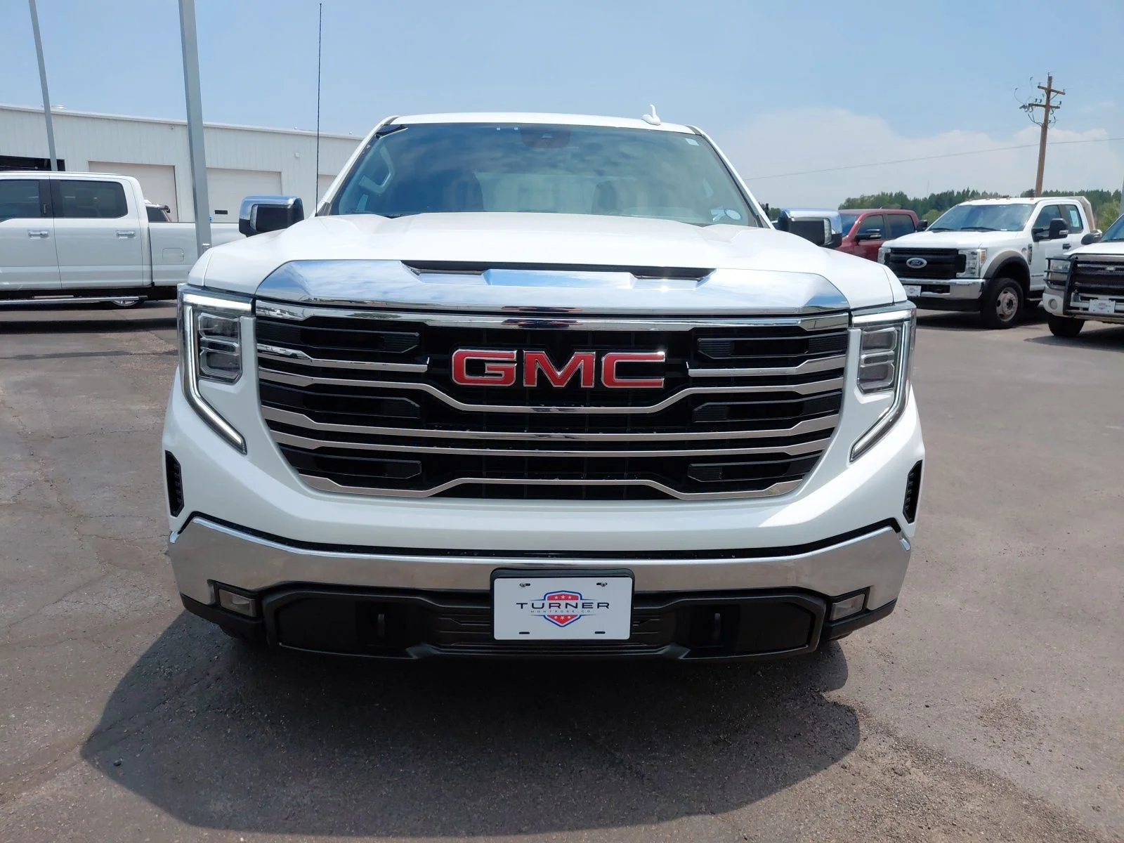 Used 2025 White GMC SLT image 12