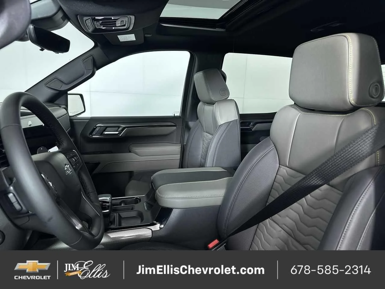 New 2026 Summit White Chevrolet ZR2 image 40