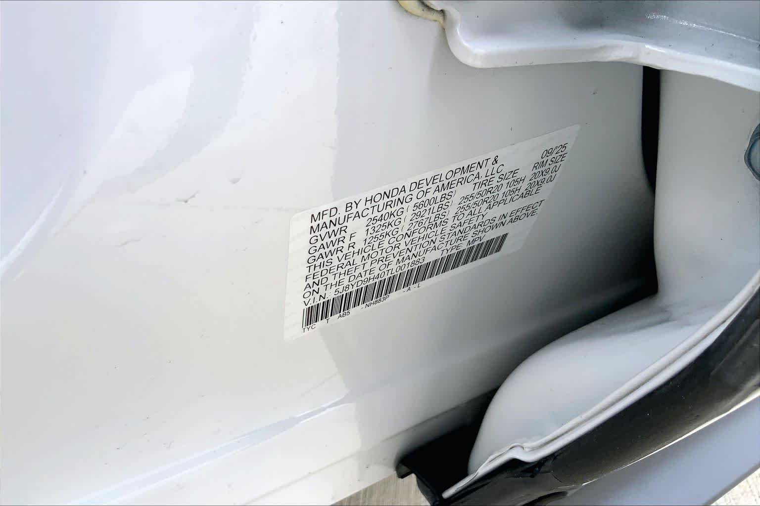 Used 2026 Platinum White Pearl Acura w/Technology Package image 33