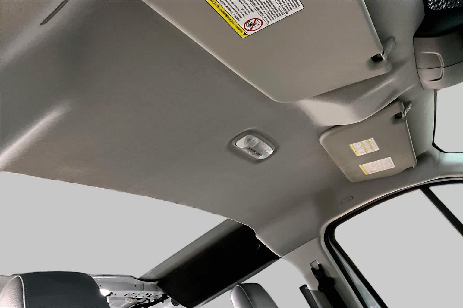 Used 2018 Oxford White Ford  image 14