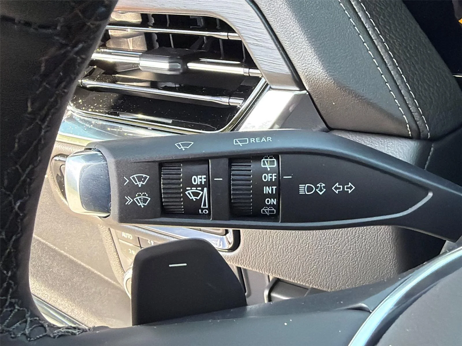 New 2026 Glacier White Tricoat GMC Denali image 30