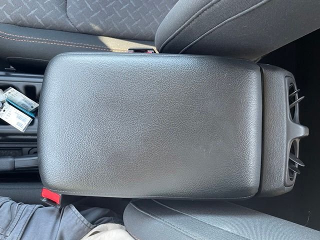 Used 2025 Granite Crystal Clearcoat Metallic Jeep Mojave image 33