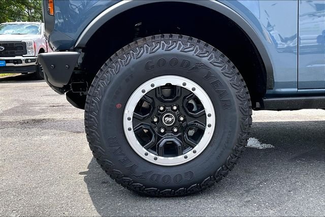 New 2025 Gray Ford Badlands image 13