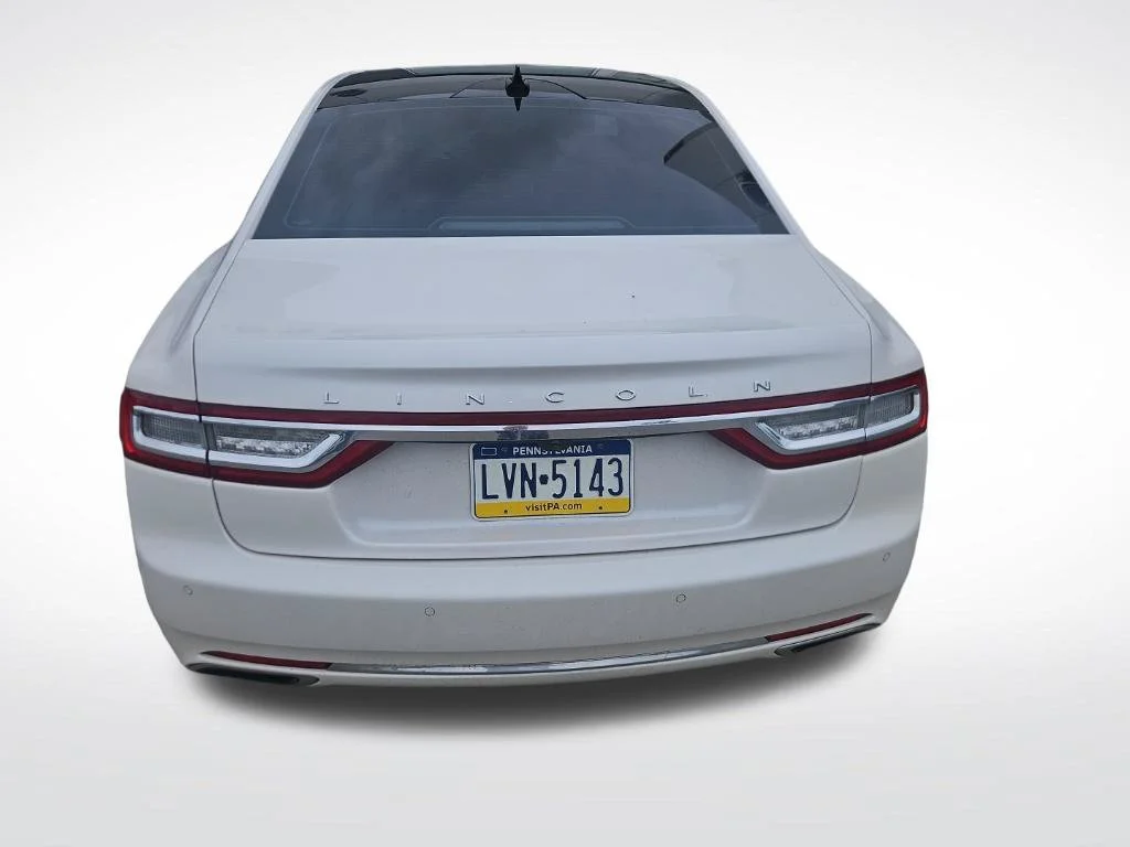 Used 2019 White Lincoln Reserve image 4