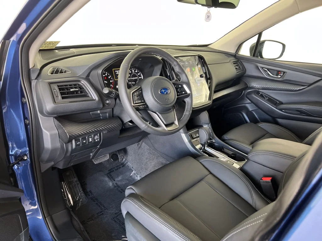 New 2027 DAYBREAK BLUE PEARL Subaru Premium 7-Passenger image 20