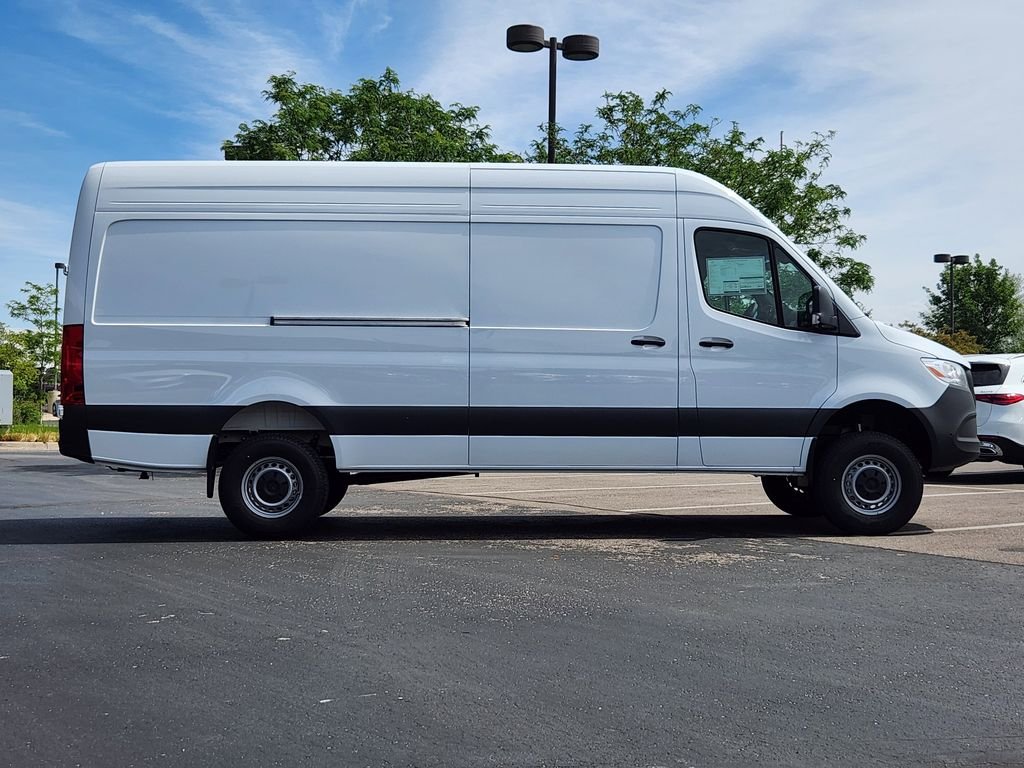 New 2026 ARCTIC WHITE Mercedes-Benz CARGO image 2