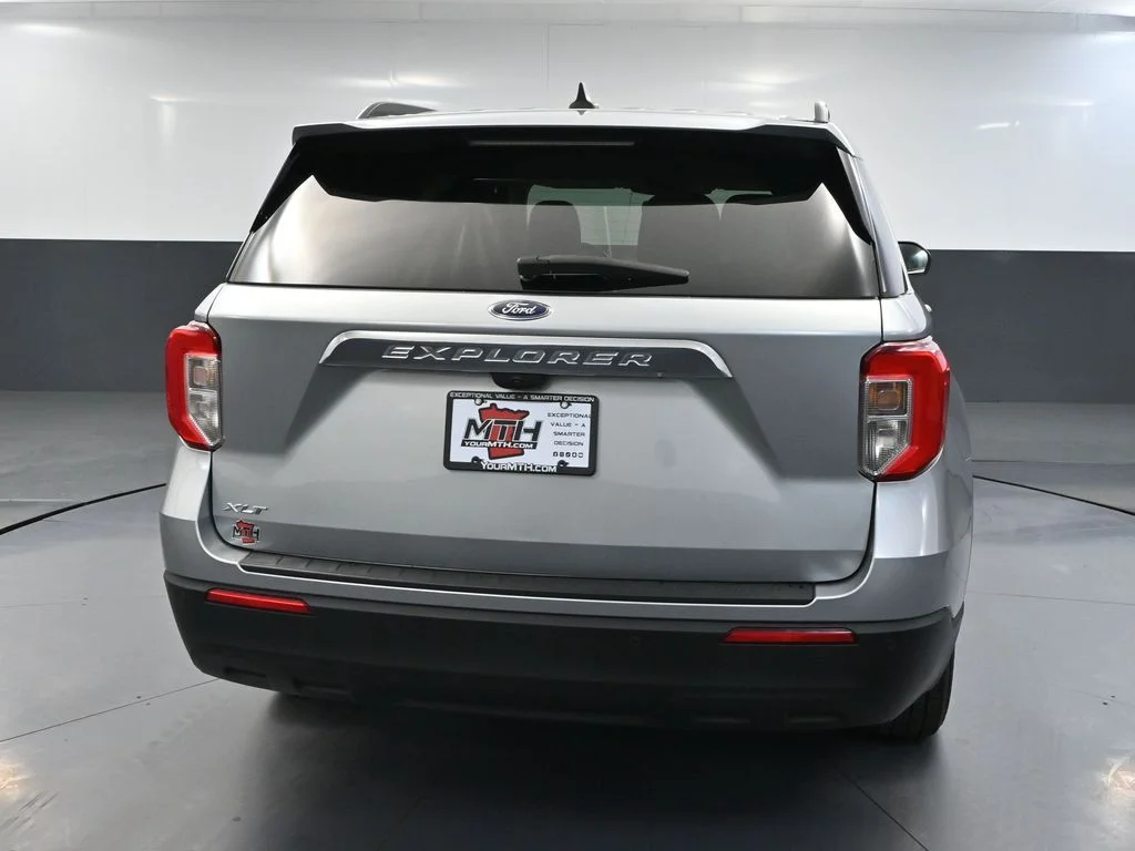 Certified Used 2022 Silver Ford XLT image 5