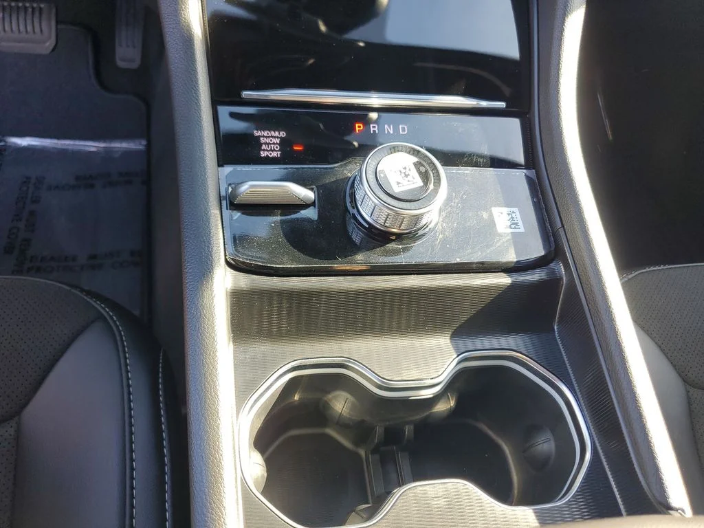 New 2026 Silver Zynith Exterior Paint Jeep Altitude image 22