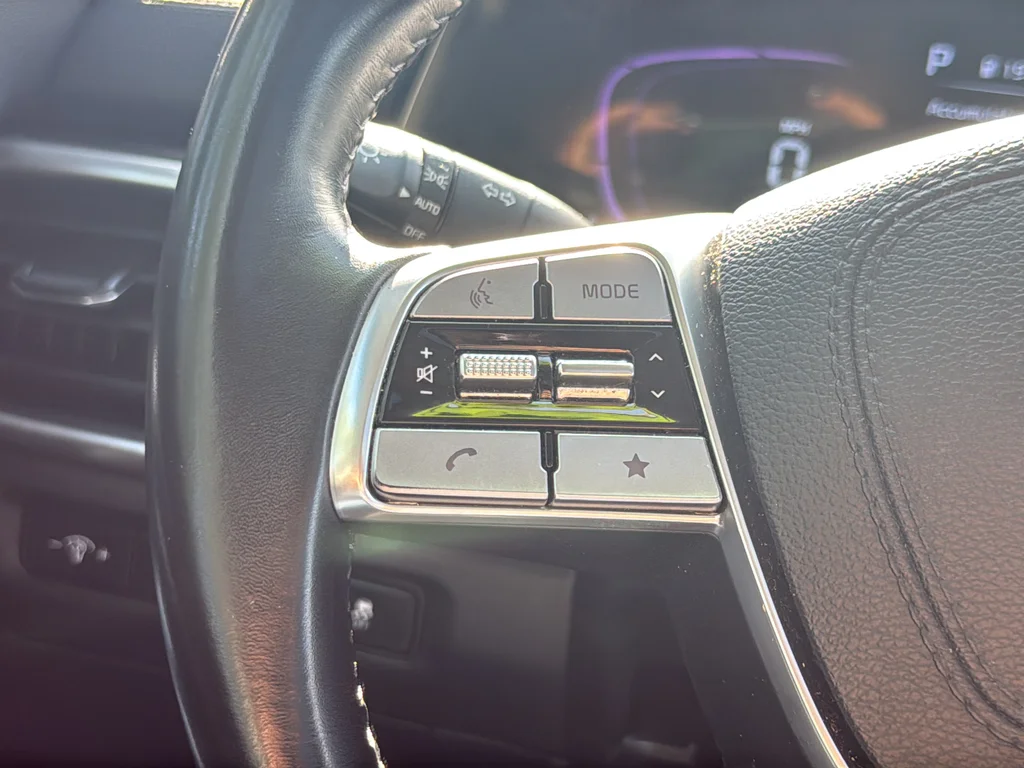 Used 2025 Black Kia S image 16