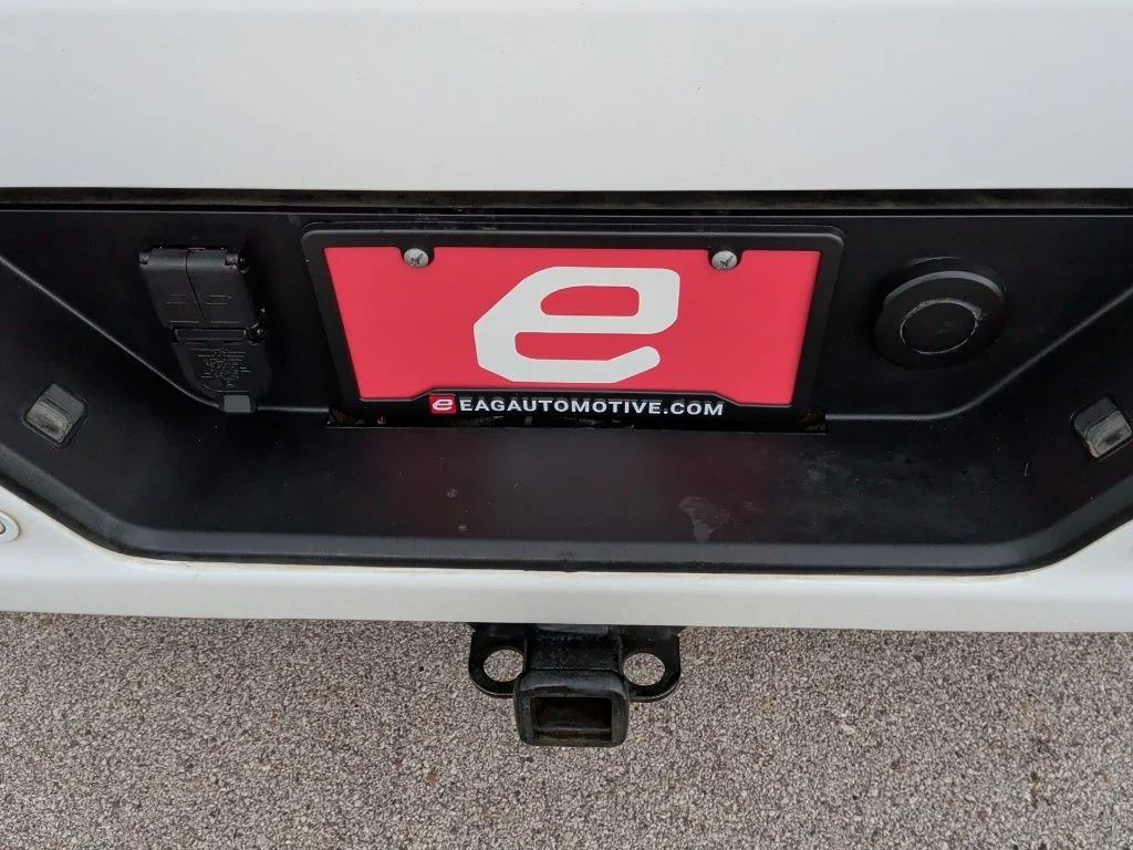 Used 2024 White GMC AT4 image 47