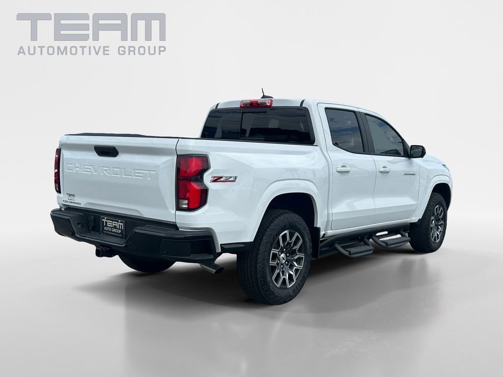 New 2026 Summit White Chevrolet Z71 image 7