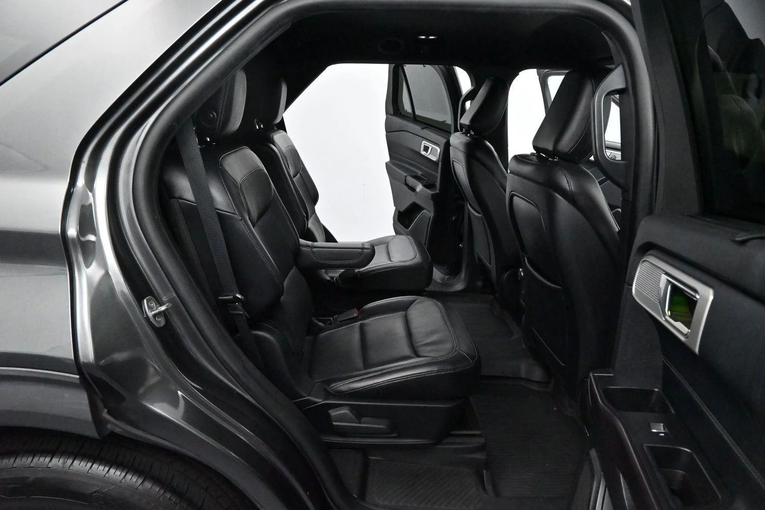 Used 2020 Magnetic Ford Limited image 35