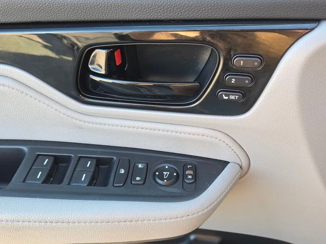 Used 2023  Honda Touring image 35
