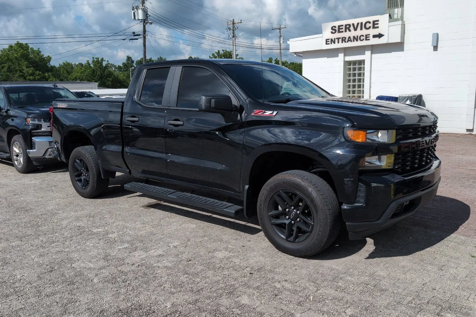 Used 2019 Black Chevrolet Custom Trail Boss image 2