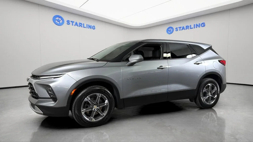 Used 2023 Sterling Gray Metallic Chevrolet 2LT image 3