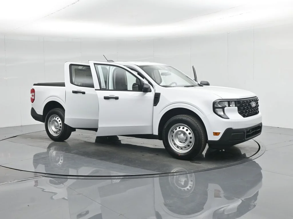 New 2026 Oxford White Ford XL image 29