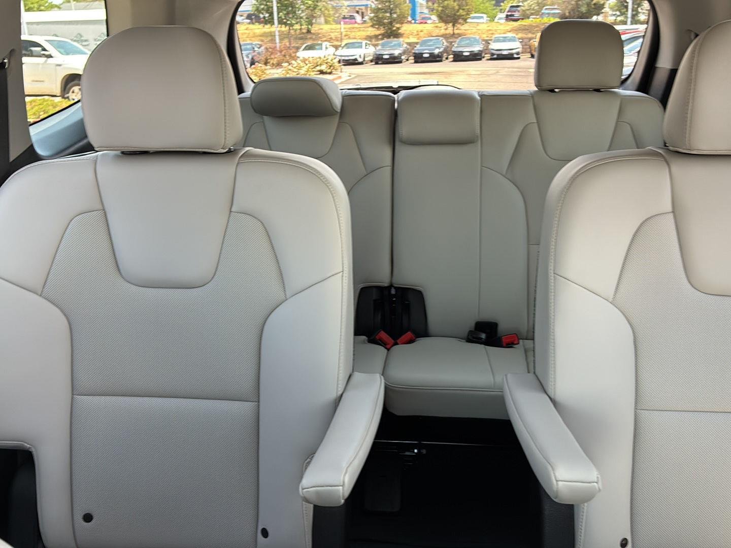 Used 2025 Glacial White Pearl Kia S image 15